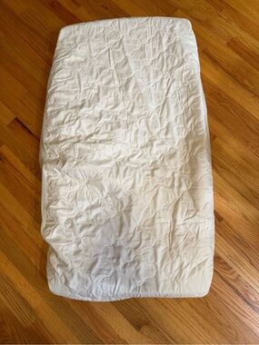 Biloban Waterproof Crib Mattress Protector - Quilted